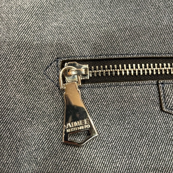 *SOLD* NWT Aimee Kestenberg Leather Convertible Crossbody - Onyx - Dark Denim - Picture 7 of 13